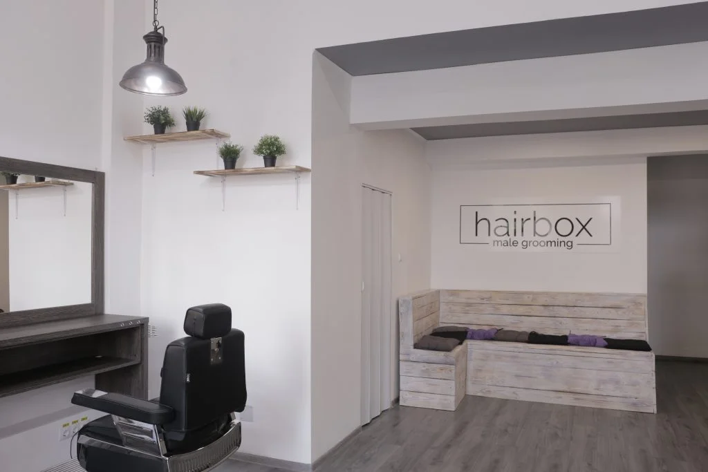 Interiorul salonului Hairbox